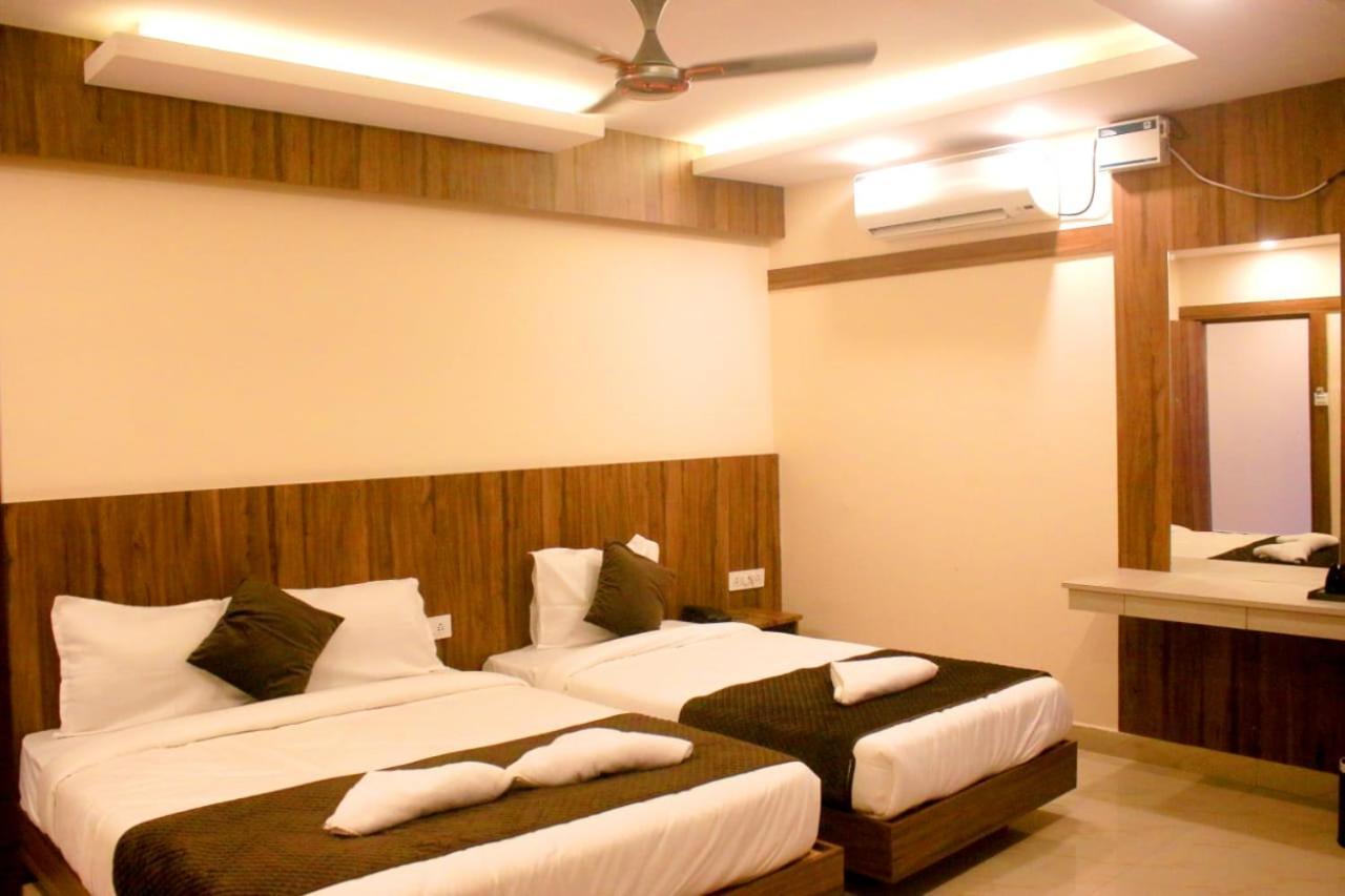 Hotel Sakura Inn Hosūr Dış mekan fotoğraf