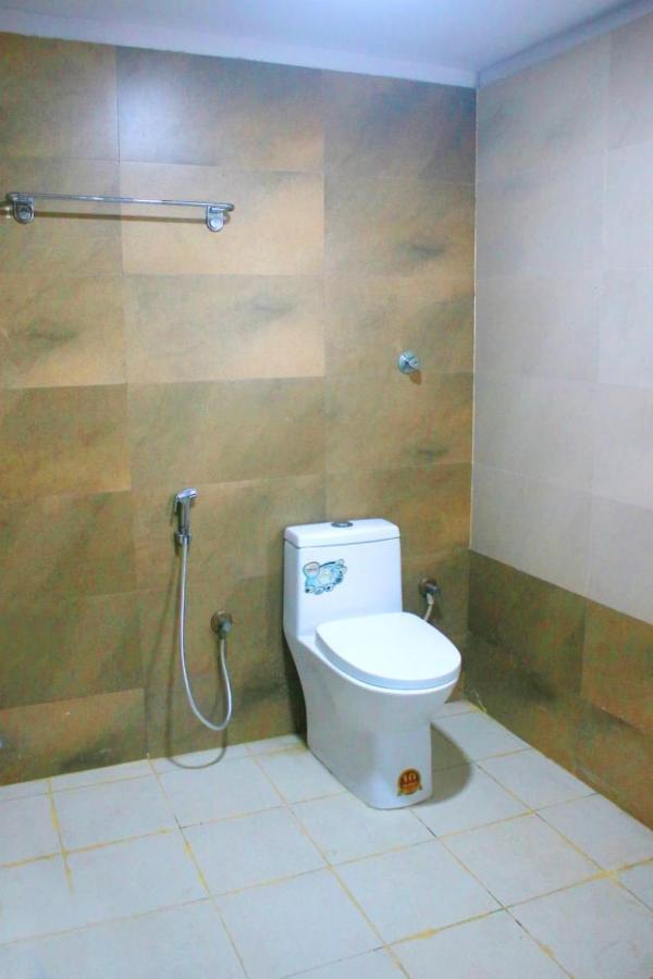 Hotel Sakura Inn Hosūr Dış mekan fotoğraf